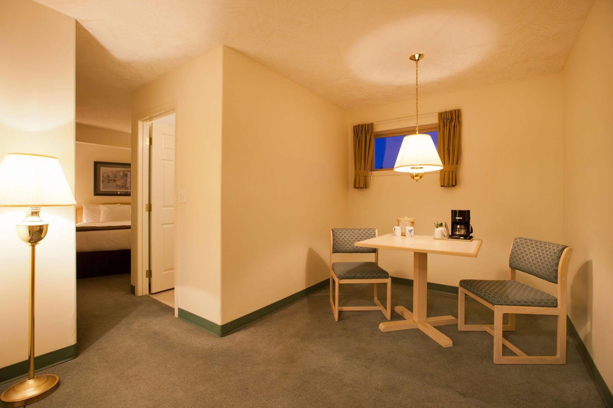 Coast Parksville Hotel Eksteriør billede